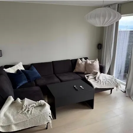 Semi-detached House With Lovely Views Of The Fjord Feriehus Askoy